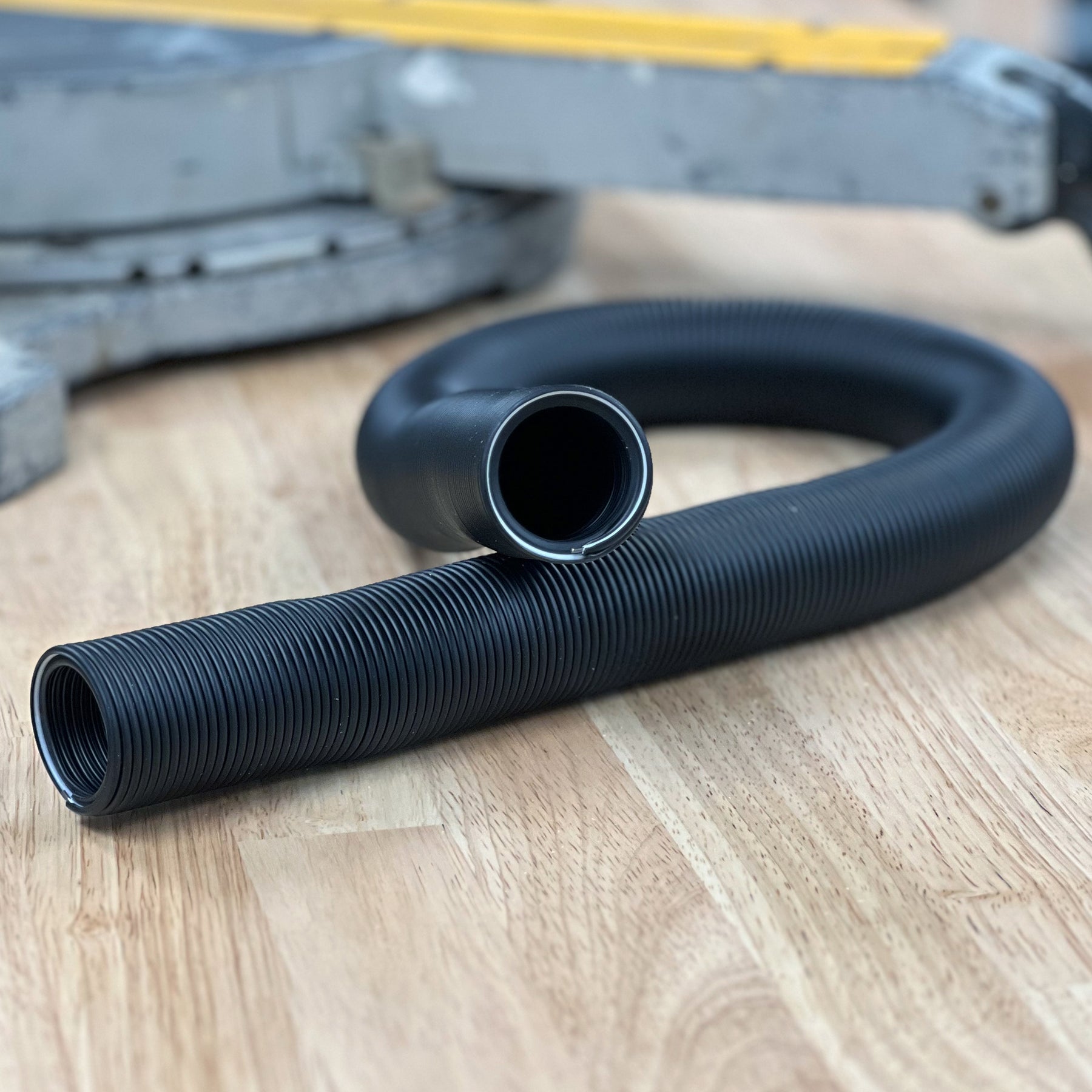 Extra Long (30") Expanding Vacuum Hose