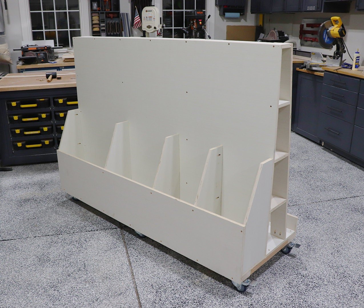 Compact Storage: Where Space Meets Style